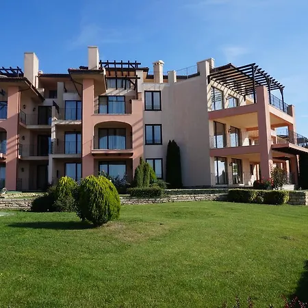 луксозни калиакрия - Luxurious In Kaliakria Topola